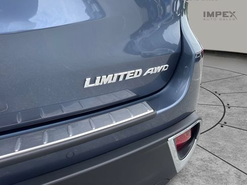 Used 2018 Toyota Highlander Limited AWD/4WD image 26