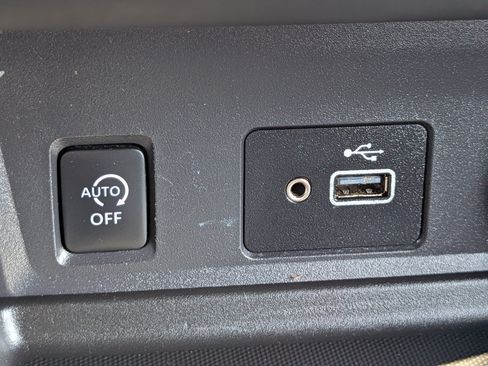 Used 2024 Nissan Sentra S FWD image 18