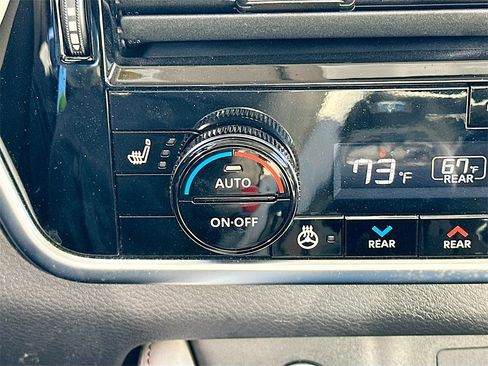 Used 2023 Nissan Rogue SL w/ SL Premium Package image 20