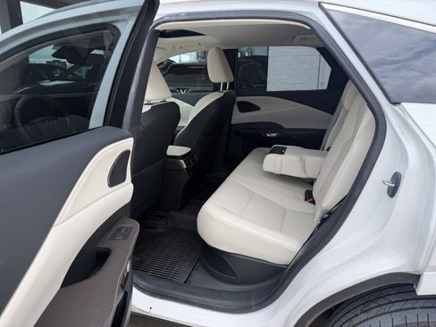 Used 2023 Lexus RX 350h w/ Accessory Package (A2) AWD/4WD image 22