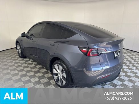 Used 2024 Tesla Model Y Long Range image 7