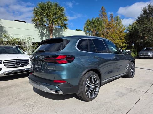 New 2026 BMW X5 xDrive50e w/ Premium Package AWD/4WD image 4