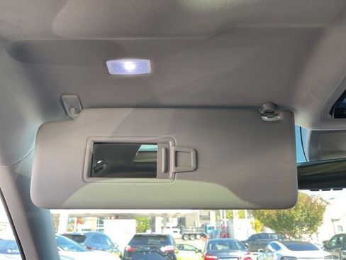 New 2026 Volkswagen Atlas SE image 27