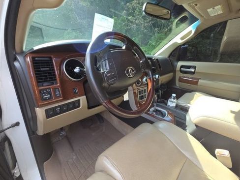 Used 2008 Toyota Sequoia Platinum AWD/4WD image 15