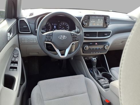Used 2019 Hyundai Tucson SE image 3