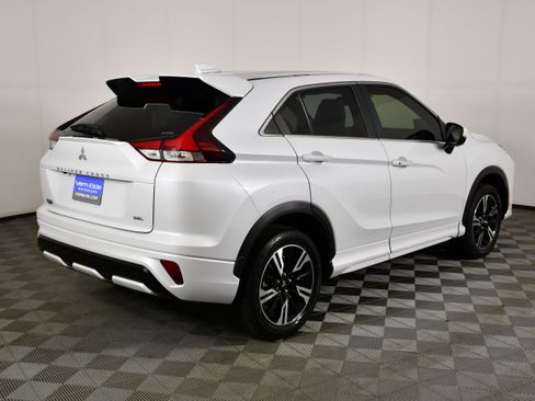 Used 2023 Mitsubishi Eclipse Cross SEL AWD/4WD image 6