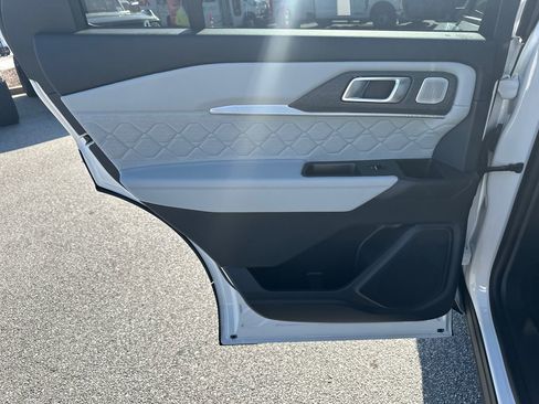 New 2026 Ford Explorer Platinum AWD/4WD image 52