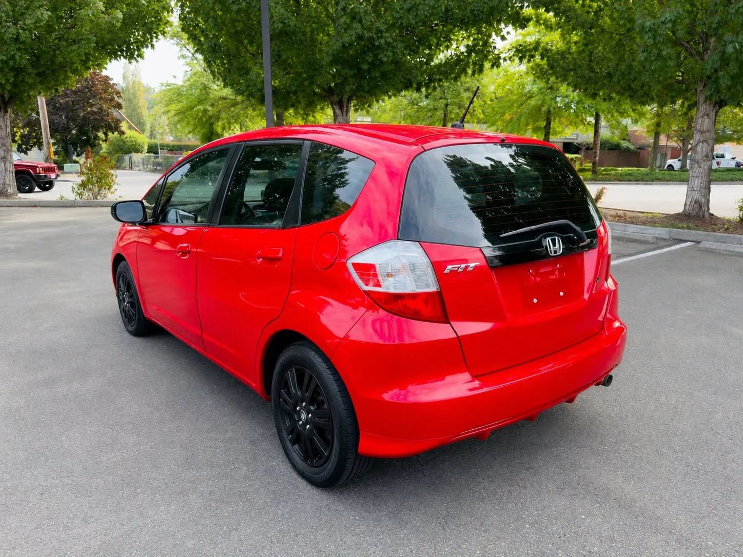 Used 2010 Honda Fit image 3
