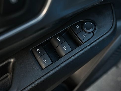 New 2025 Chevrolet Equinox EV RS w/ LPO, Trailering Package image 16