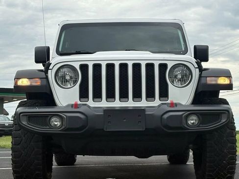 Used 2018 Jeep Wrangler Unlimited Rubicon AWD/4WD image 2