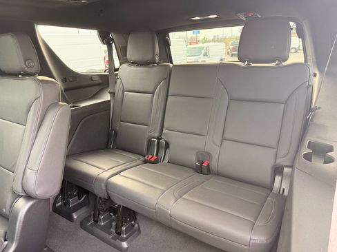 Used 2023 Chevrolet Tahoe Z71 w/ Z71 Off-Road Package image 15