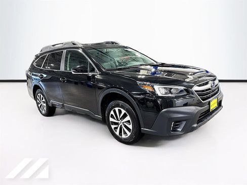 Used 2021 Subaru Outback Premium AWD/4WD image 3