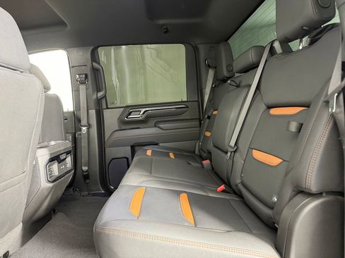 Used 2025 GMC Sierra 2500 AT4 AWD/4WD image 27
