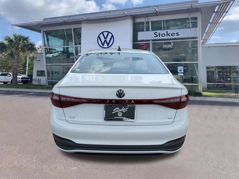 New 2026 Volkswagen Jetta SE FWD image 5