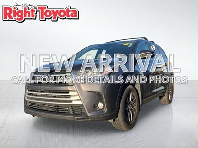 Certified 2017 Toyota Highlander XLE w/ Protection Package #3