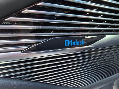 Used 2024 Jeep Grand Wagoneer L Series III image 92