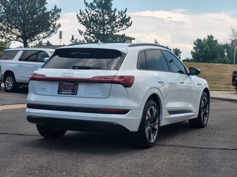 Used 2022 Audi e-tron Premium AWD/4WD image 4