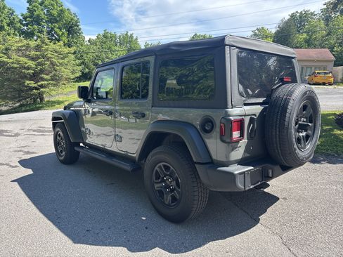 Used 2021 Jeep Wrangler Unlimited Sport AWD/4WD image 6