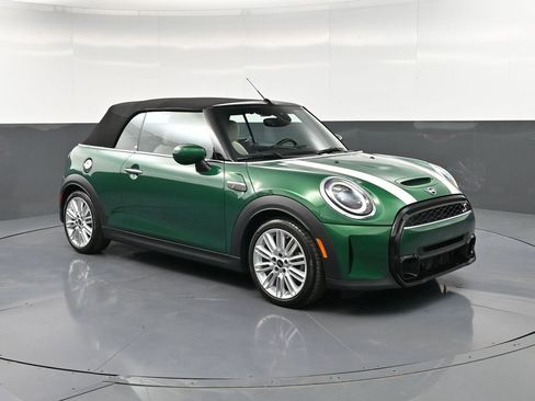 Used 2024 MINI Cooper S w/ Signature Upholstery Package image 10