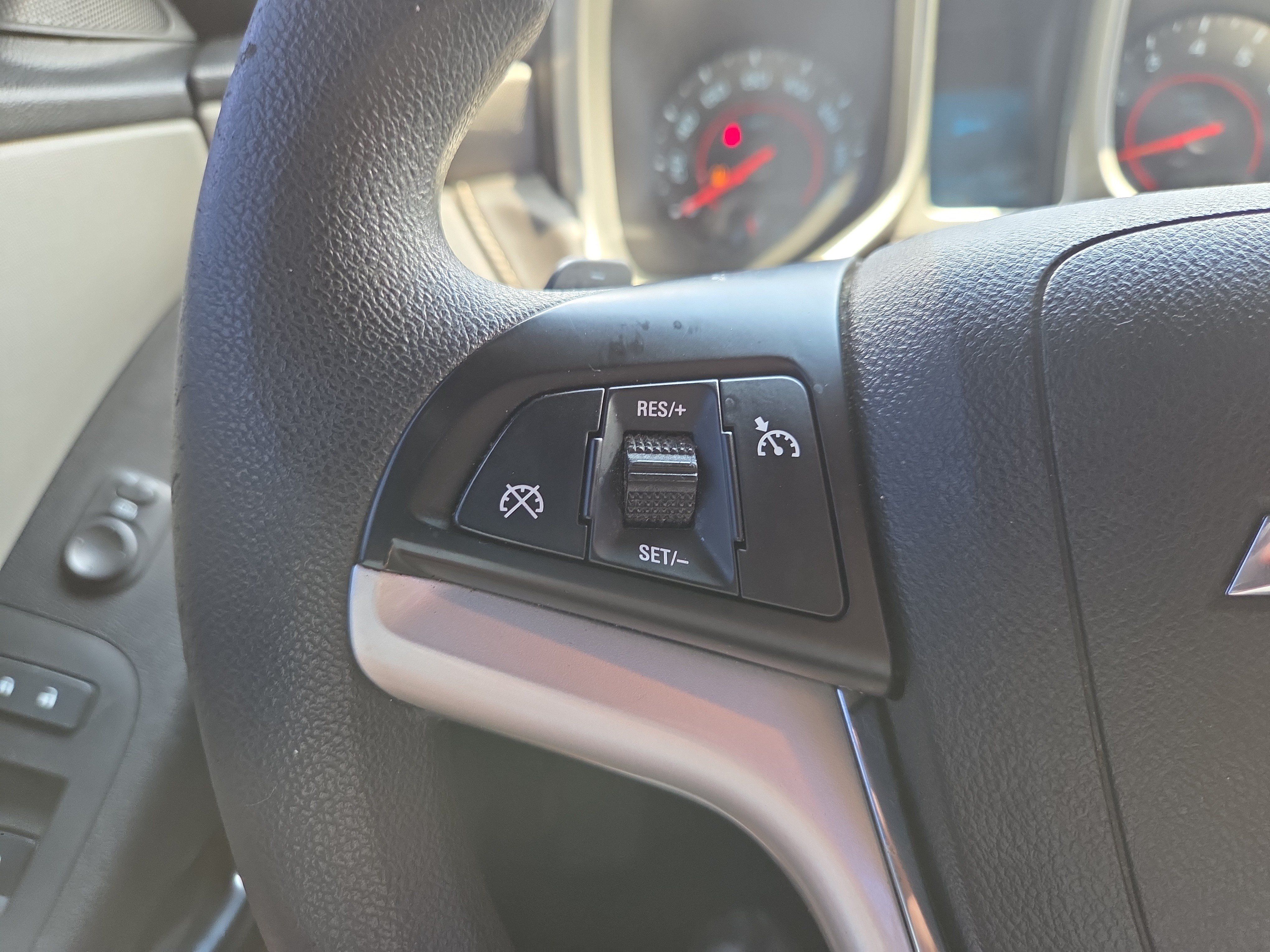 Used 2013 Chevrolet Camaro LS RWD image 16