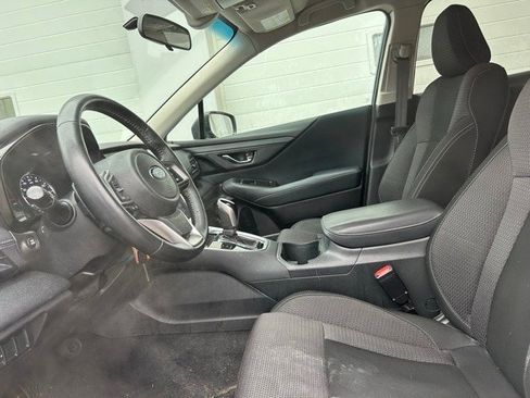 Used 2022 Subaru Outback Premium image 8