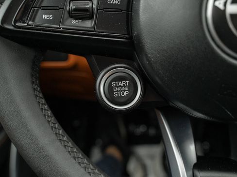 Used 2020 Alfa Romeo Giulia AWD w/ Cold Weather Package image 17