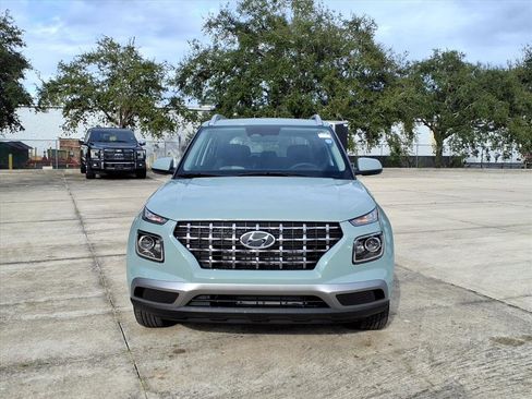 New 2026 Hyundai Venue SEL image 2