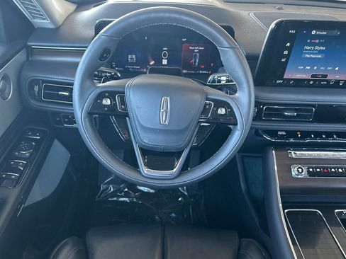 Used 2025 Lincoln Aviator Reserve w/ Equipment Group 201A AWD/4WD image 13