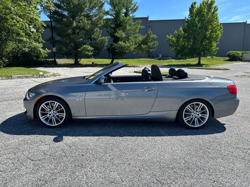 Used 2013 BMW 335i Convertible RWD image 4