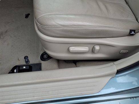 Used 2009 Toyota Camry LE image 22