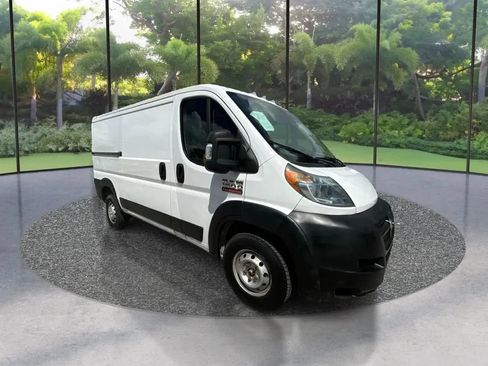Used 2017 RAM ProMaster 1500 FWD image 3