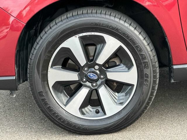 Used 2017 Subaru Forester 2.5i Premium w/ Popular Package #1A AWD/4WD image 32