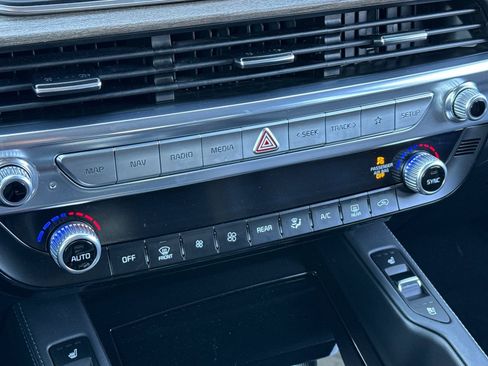 Used 2022 Kia Telluride EX image 27