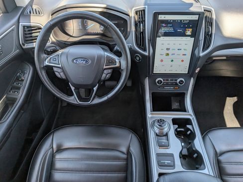 Used 2024 Ford Edge SEL AWD/4WD image 6
