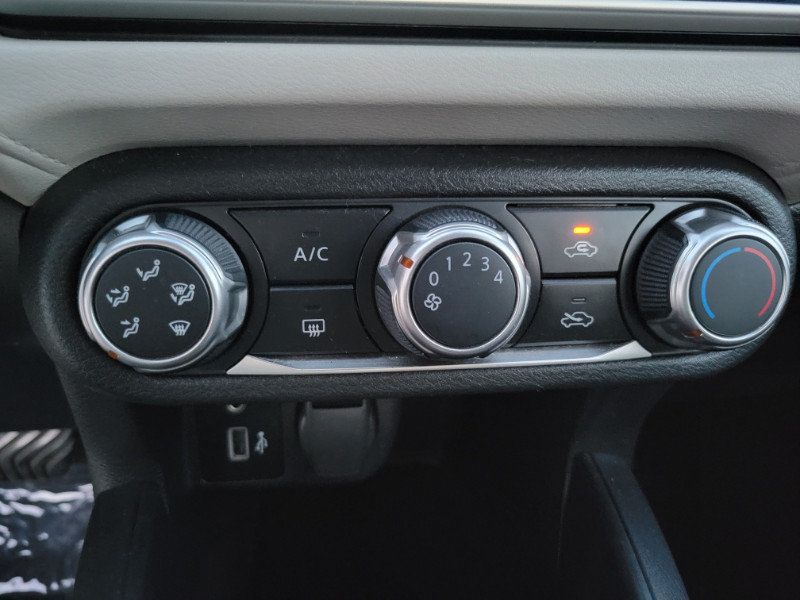 Used 2021 Nissan Versa SV FWD image 37
