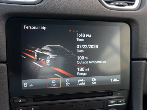 Used 2024 Porsche 718 Cayman RWD image 27