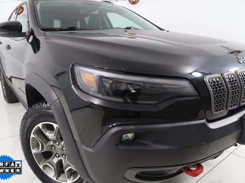 Used 2022 Jeep Cherokee Trailhawk image 15