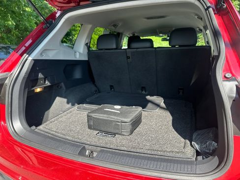 Used 2019 Volkswagen Tiguan SE AWD/4WD image 19
