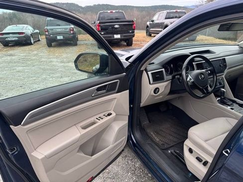 Used 2019 Volkswagen Atlas SE image 11