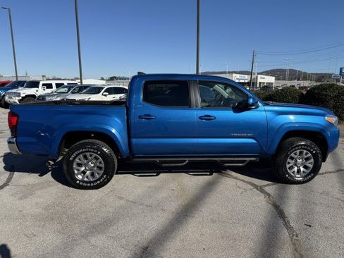 Used 2018 Toyota Tacoma SR5 image 8