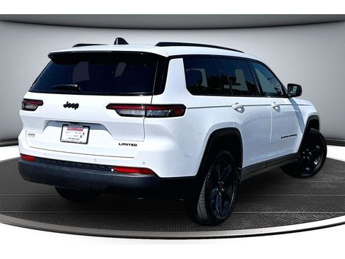 Certified 2025 Jeep Grand Cherokee L Limited w/ Black Appearance Package RWD image 15