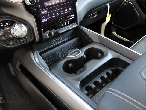 New 2026 RAM 1500 Laramie AWD/4WD image 22