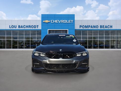 Used 2020 BMW 330i Sedan w/ M Sport Package RWD image 2