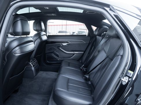 Certified 2022 Audi A8 L 3.0T w/ Executive Package image 25