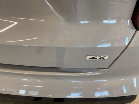 Used 2023 Kia Sorento SX image 7