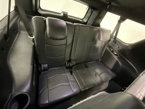 Used 2019 Cadillac Escalade ESV Platinum image 33
