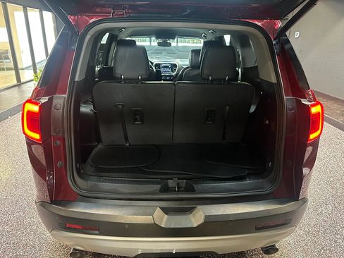 Used 2017 GMC Acadia SLT FWD image 26