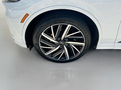 Used 2025 Lincoln Aviator Black Label w/ Jet Appearance Package AWD/4WD image 35