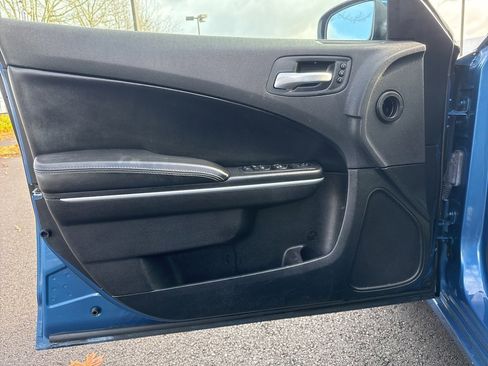 Used 2021 Dodge Charger SXT w/ Leather Interior Group image 11