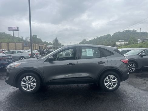 Used 2022 Ford Escape S AWD/4WD image 9